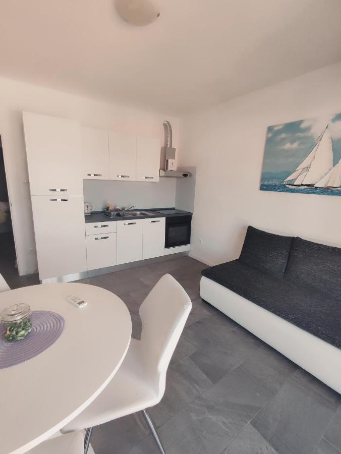 Apartman Providenca - Trogir - Close To Beach Exterior photo